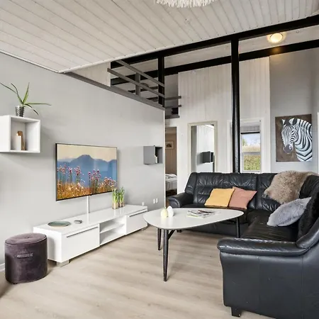 Sylvana - 400m From The Sea By Interhome 하데르슬레우