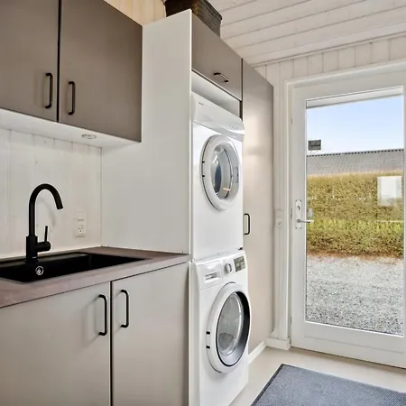 Сasa de vacaciones Sylvana - 400m From The Sea By Interhome