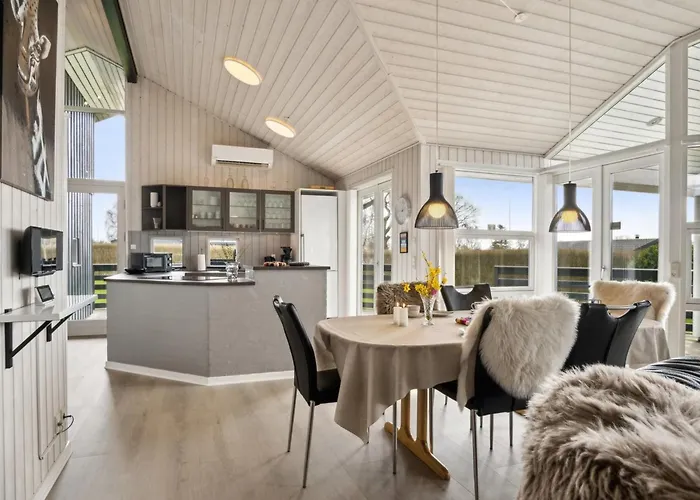 Holiday home Sylvana - 400m From The Sea By Interhome