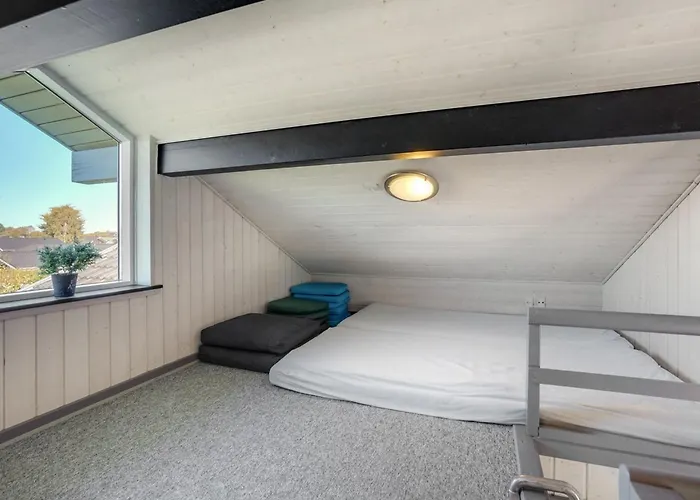 Sylvana - 400m From The Sea By Interhome *