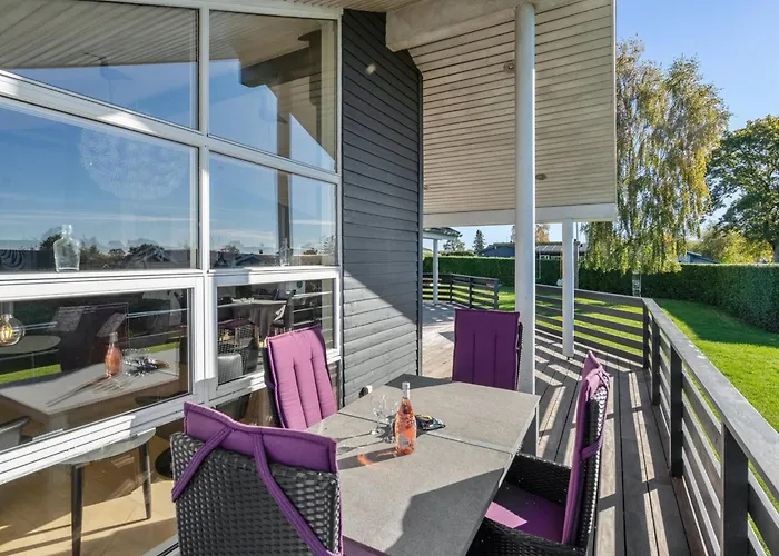 Sylvana - 400m From The Sea By Interhome